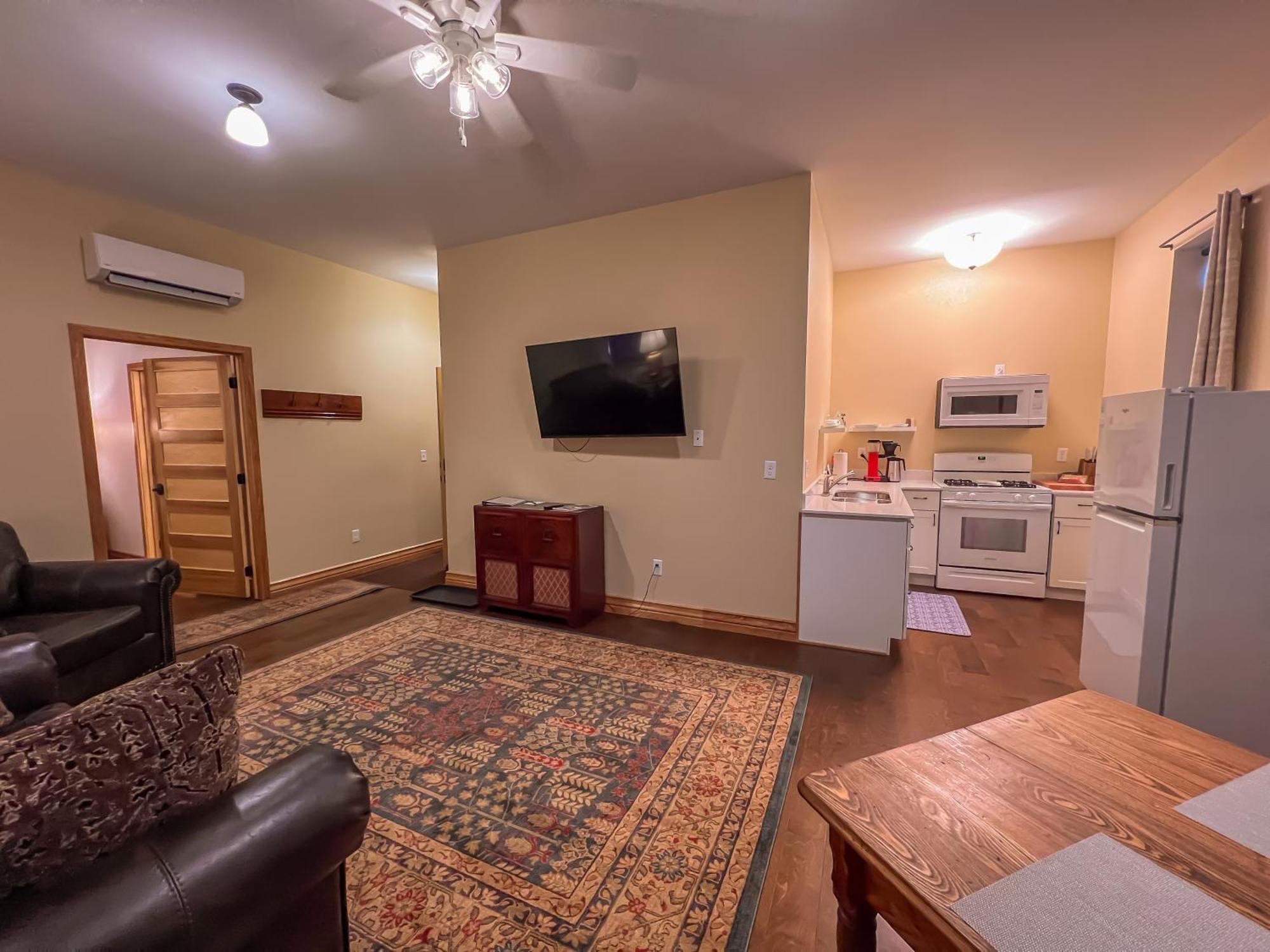 Goldfinch Suites Elkader Exterior foto